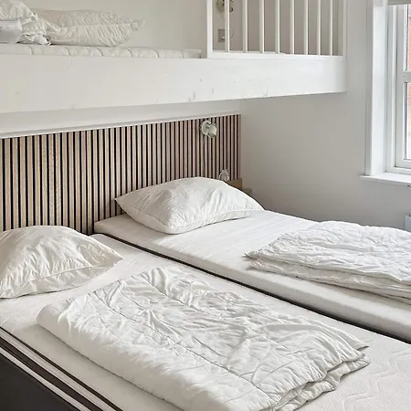 Three-bedroom In 14 Vestervig