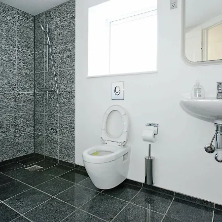 Three-bedroom In 14 *
