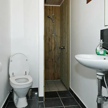 Holiday home Three-bedroom In 14 Vestervig